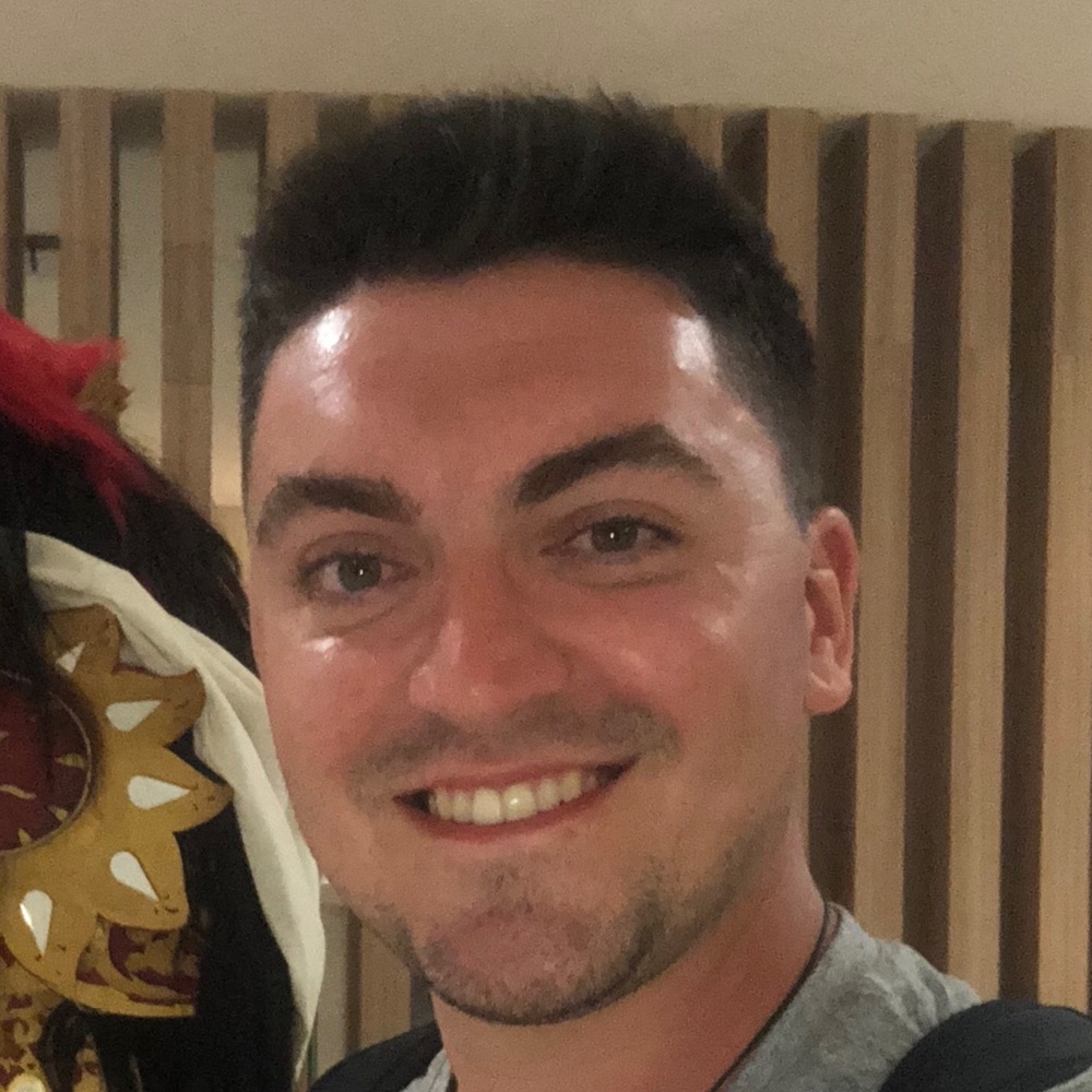 Meet your Posher, Jonathan